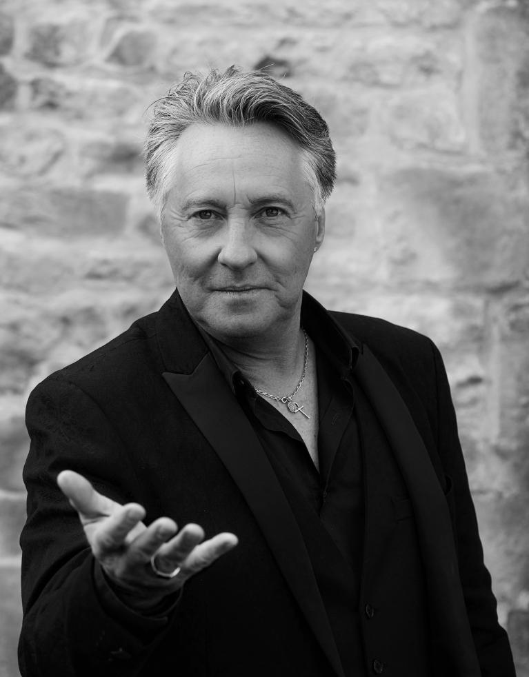 Le Professeur, Jean-Charles DUPET